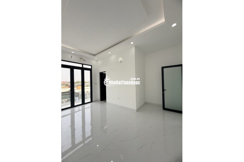 Villa vườn hiếm 6x33m ngay chợ Long Thượng – sân cực rộng, nhìn là mê. Giá full 4Ty250. SHR Hoàn Công